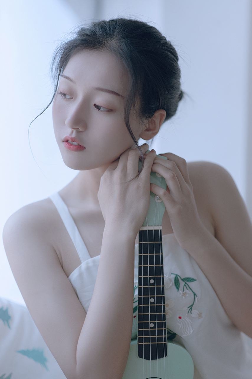 A serene photo of radiant Asian beauty