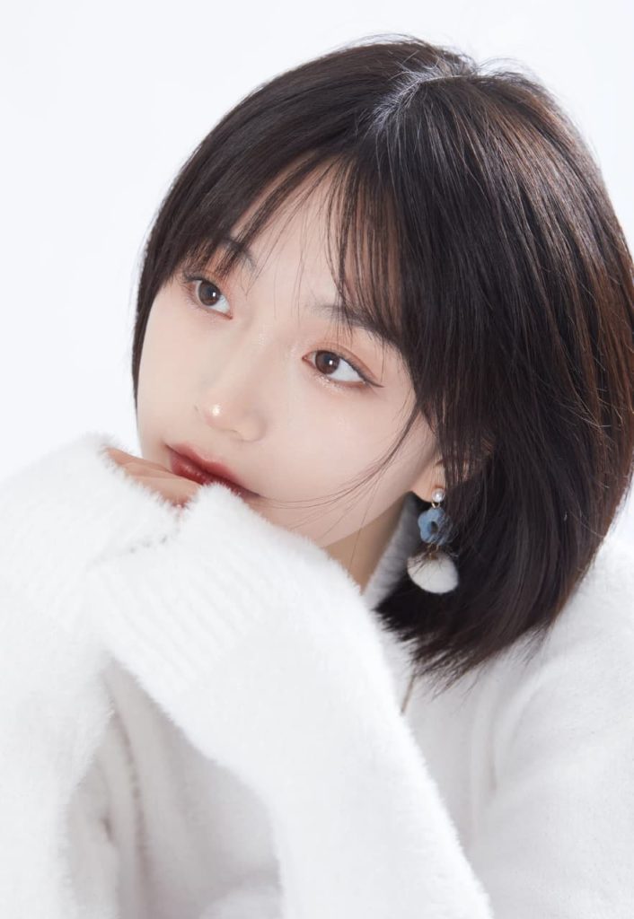 Artistic depiction of an enchanting Asian beauty