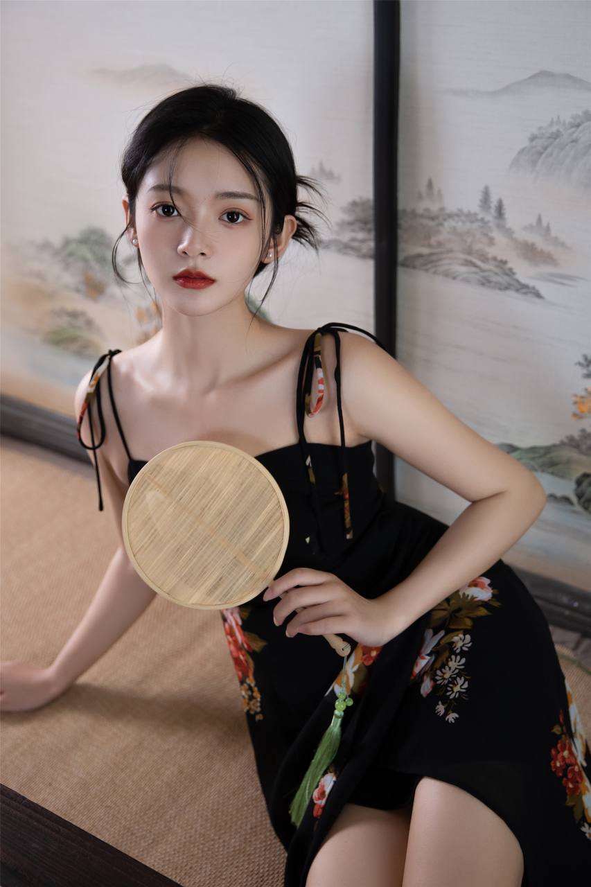 Artistic depiction of timeless Asian grace