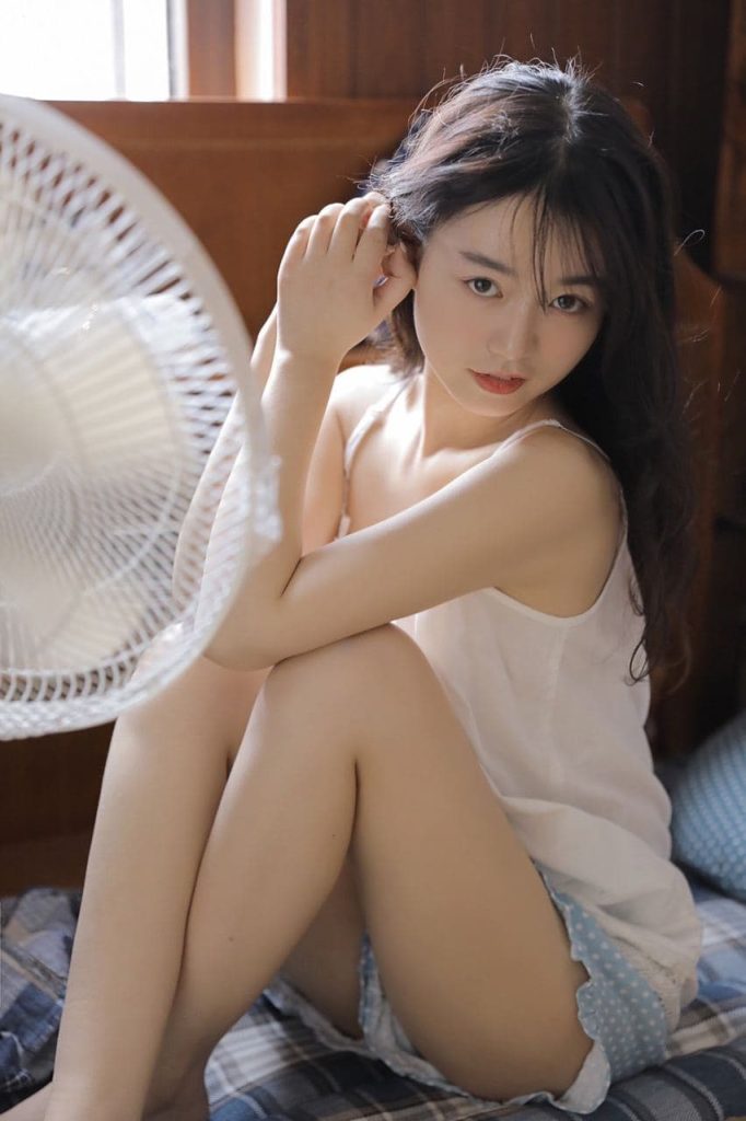 Beautiful and serene photo of an Asian lady