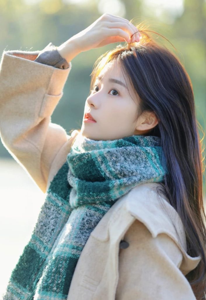 Captivating close-up of an Asian girl’s smile