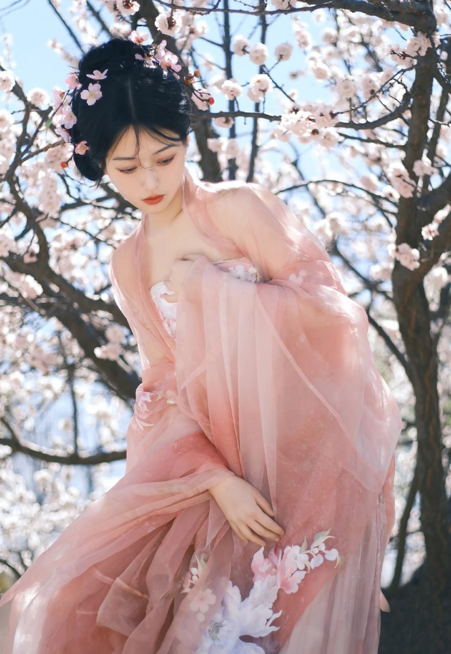 Captivating portrait of a natural Asian beauty