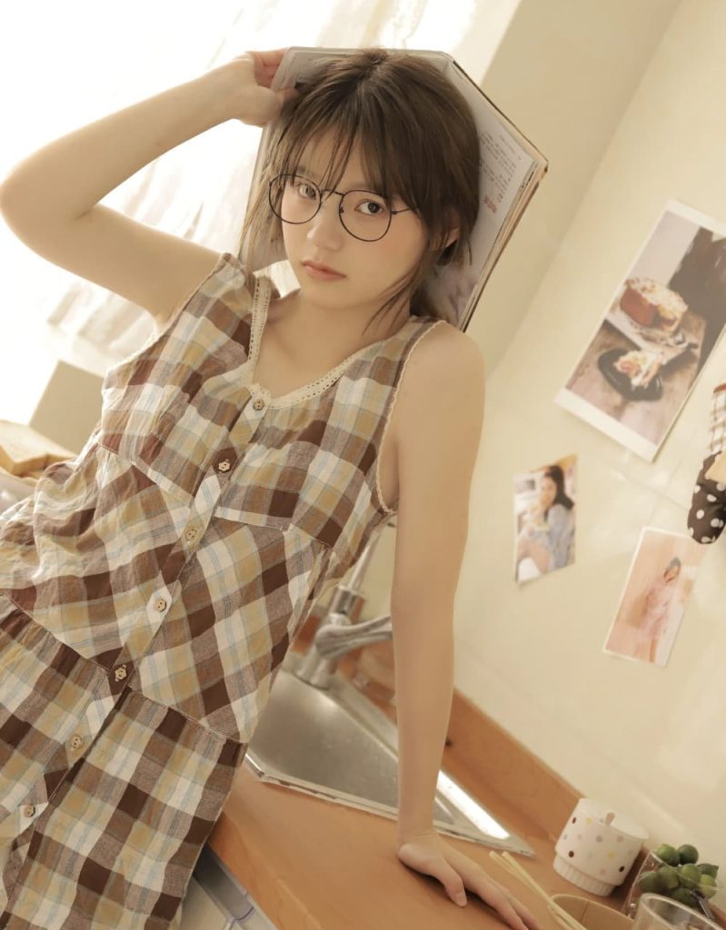 Radiant portrait of an elegant Asian woman