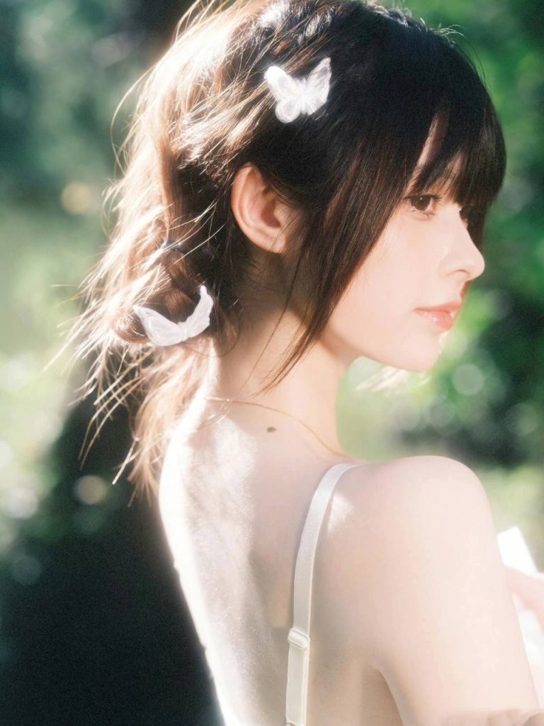 Stunning depiction of a graceful Asian woman