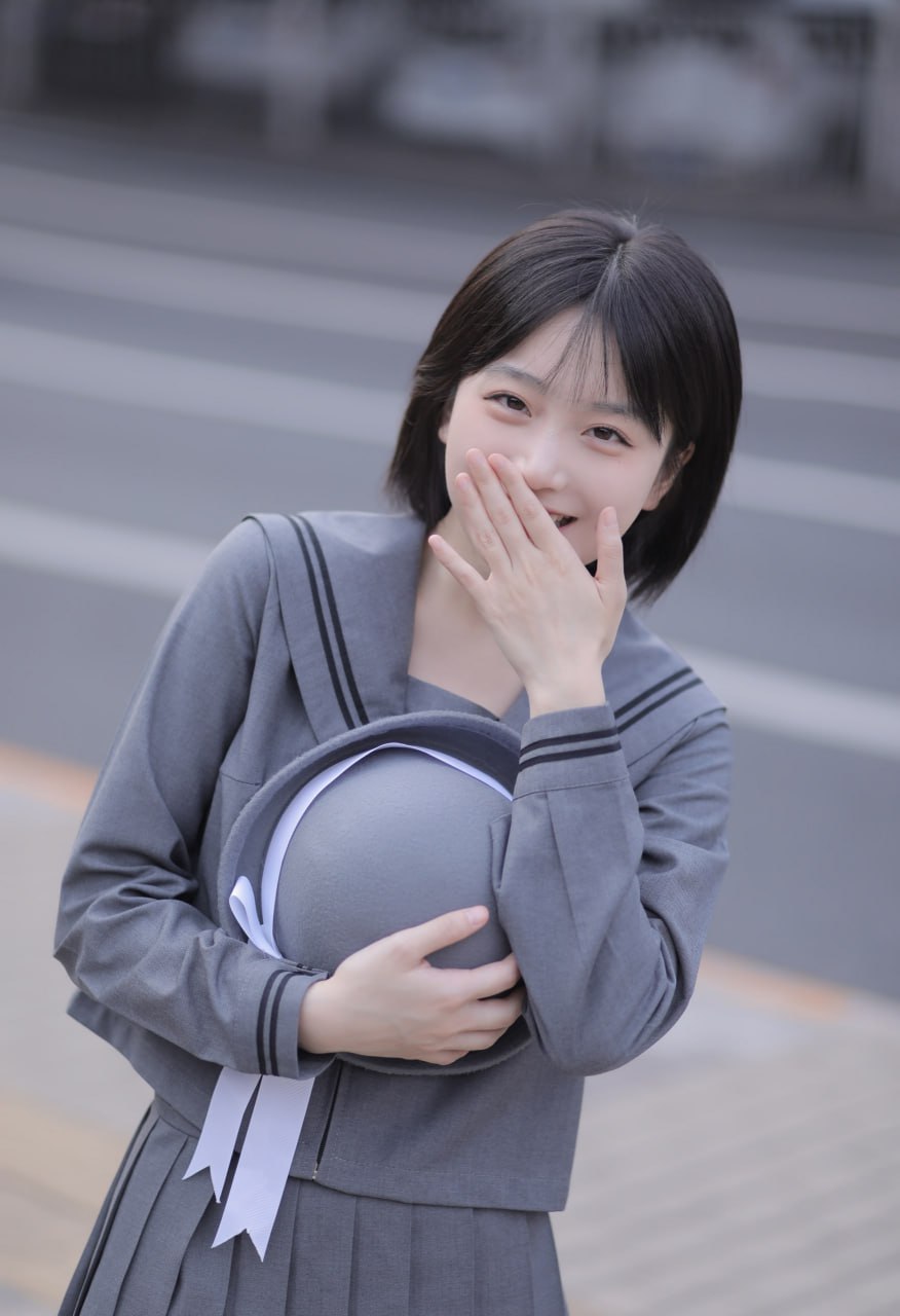 Stylish and radiant photo of an elegant girl