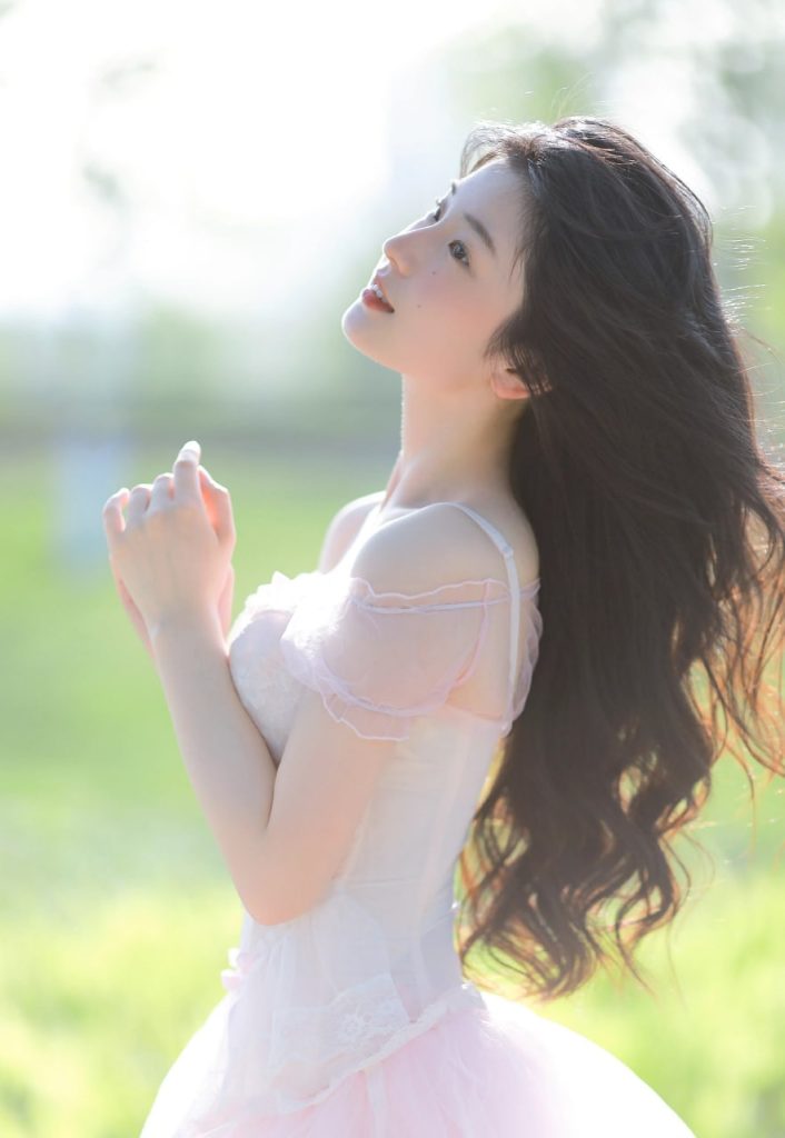 Stylish photo of a graceful Asian beauty