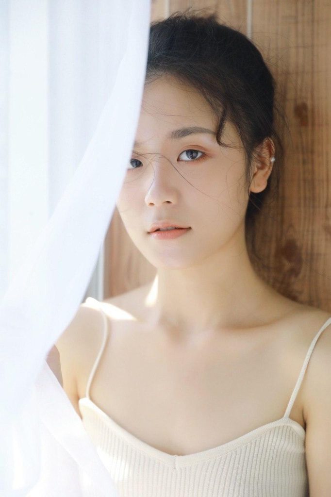 Vibrant charm and timeless grace