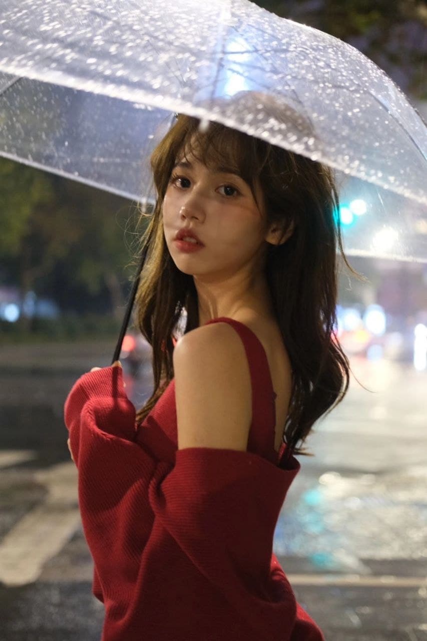 Vibrant photo capturing natural Asian beauty