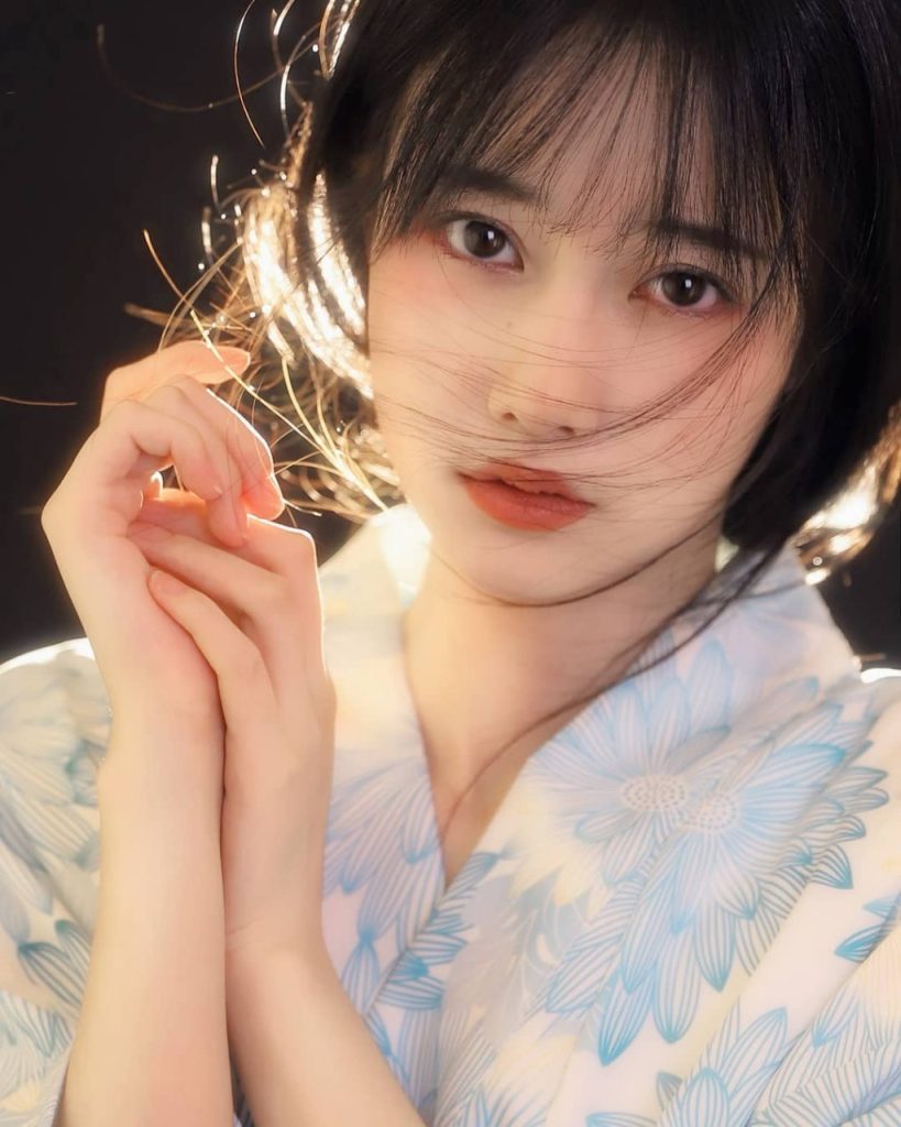 Vibrant photo of an elegant Asian woman