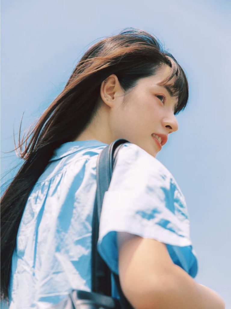 Vibrant capture of timeless Asian elegance