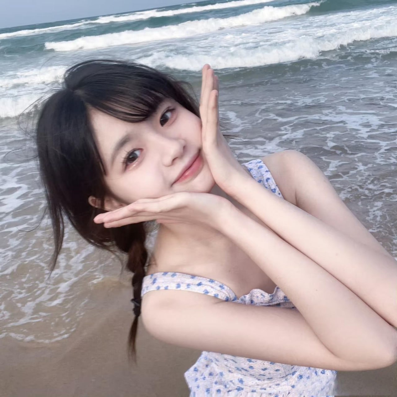 Vibrant photo of an Asian lady with a warm smile