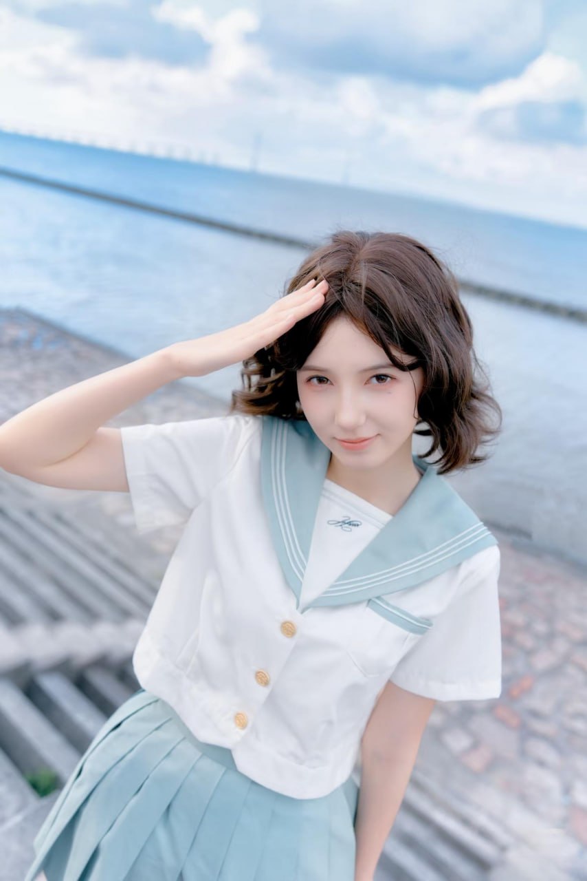 Captivating close-up of an Asian girl’s smile