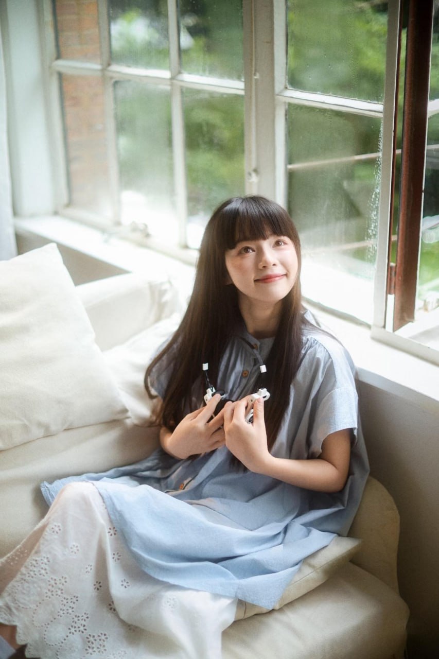 Artistic close-up of an Asian girl’s features