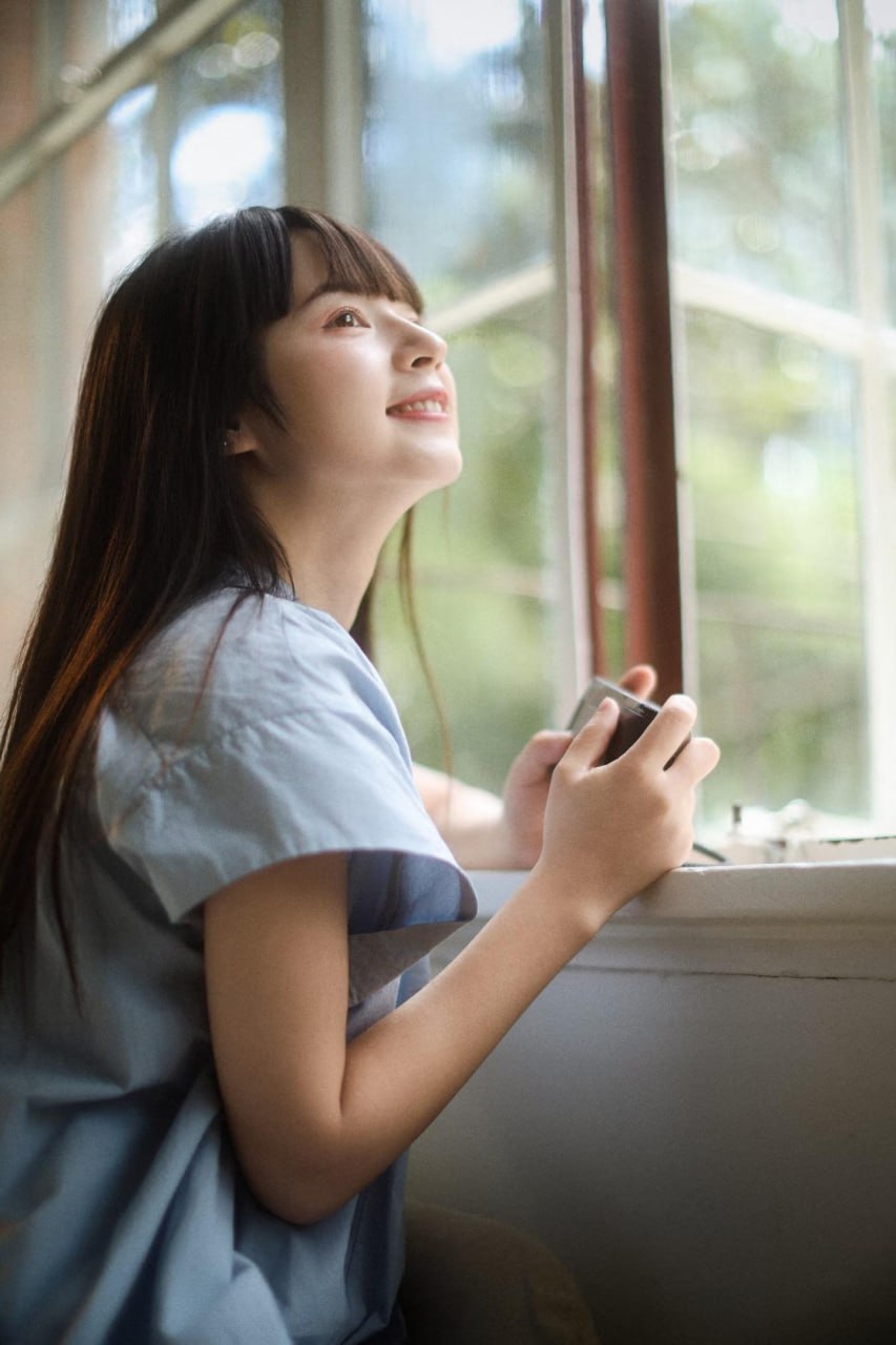 Beautiful Asian woman with a traditional look