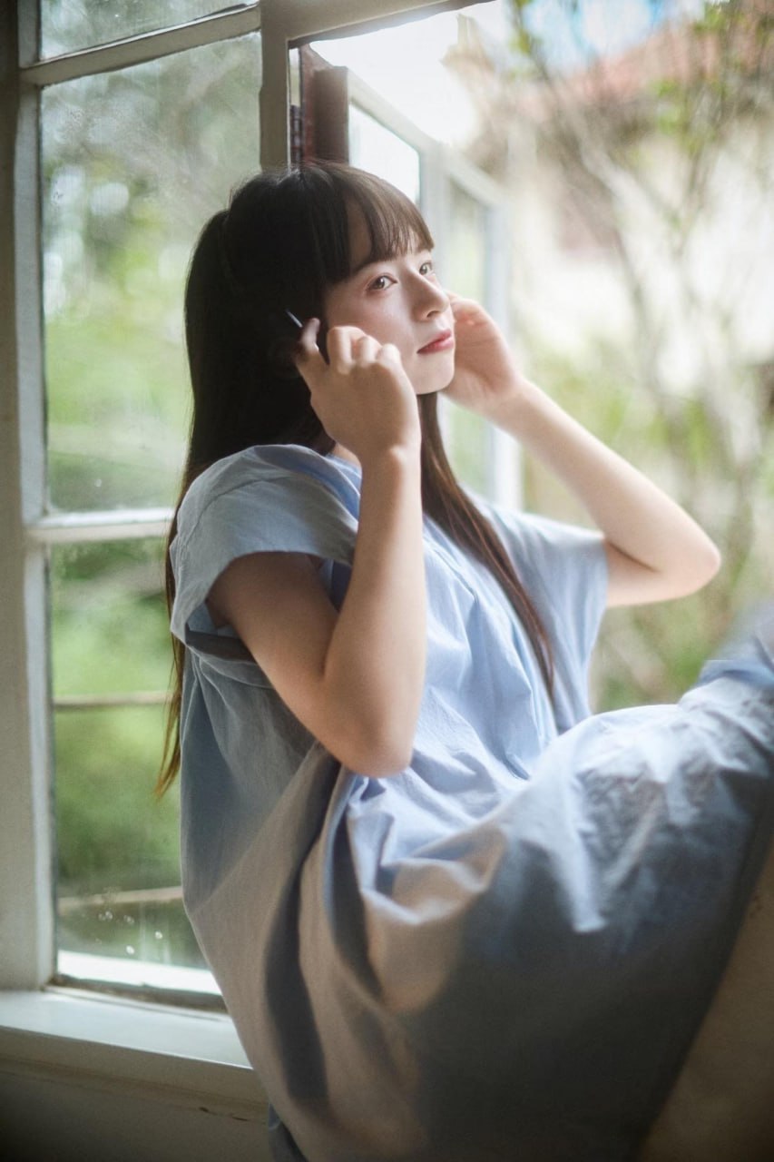 Bright and cheerful photo of an Asian beauty