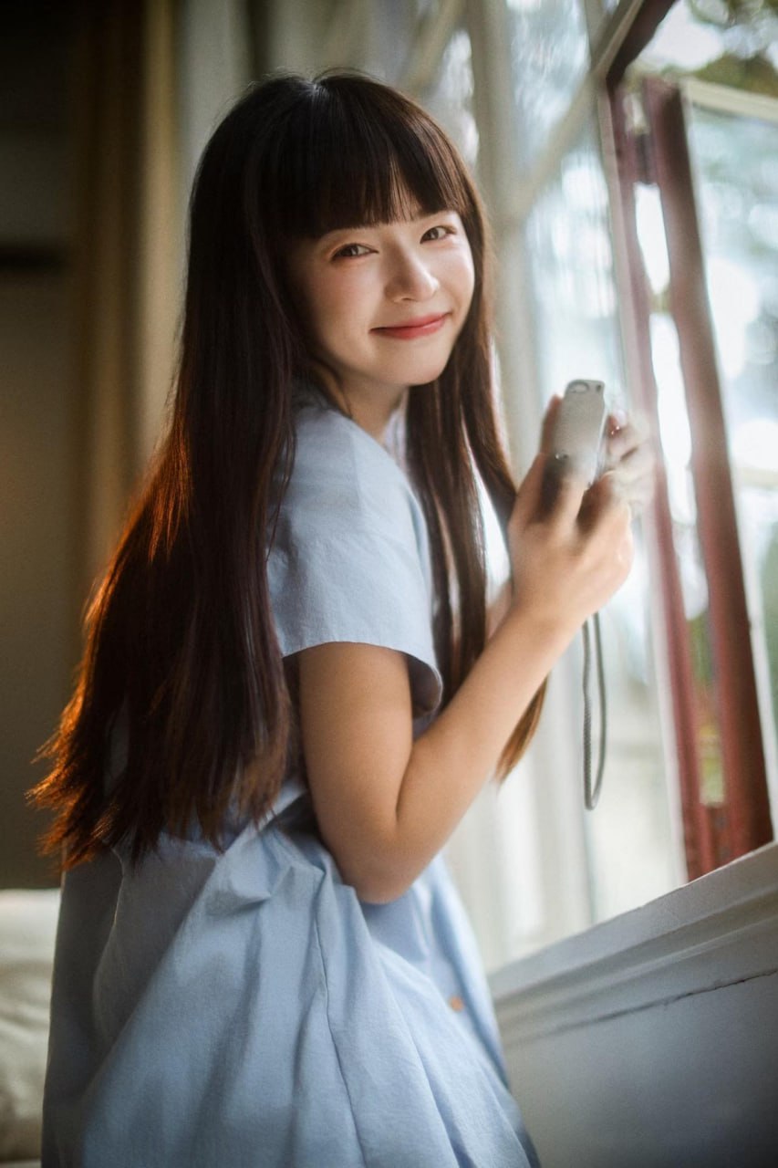 Vibrant photo capturing natural Asian beauty