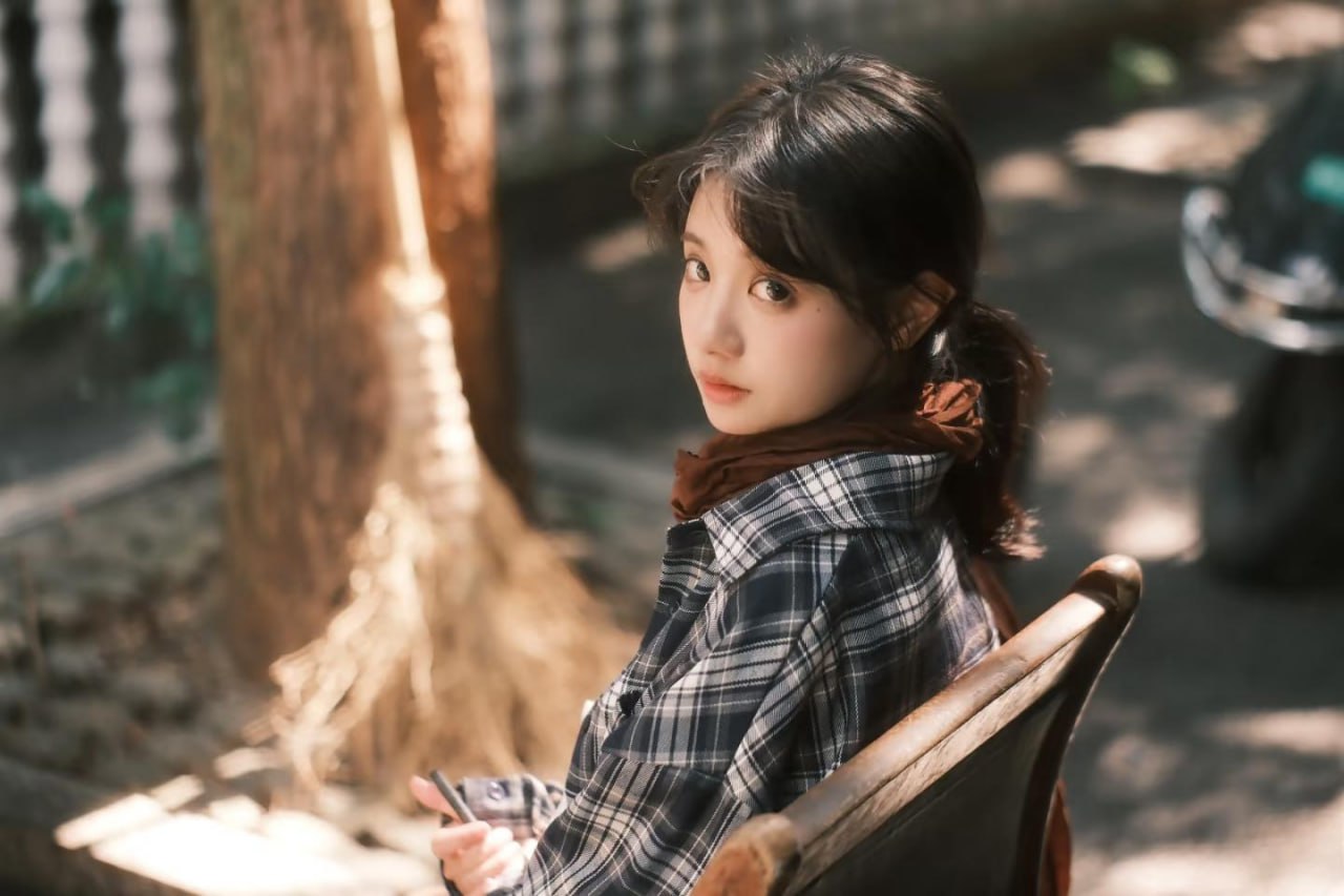 Elegant Asian woman in a modern pose