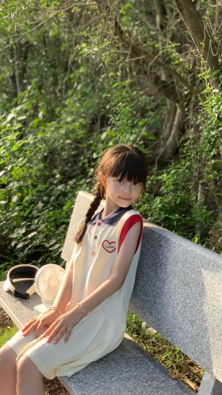 Radiant image of natural beauty in motion