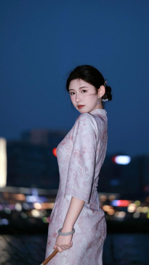 Natural elegance of a stunning Asian beauty