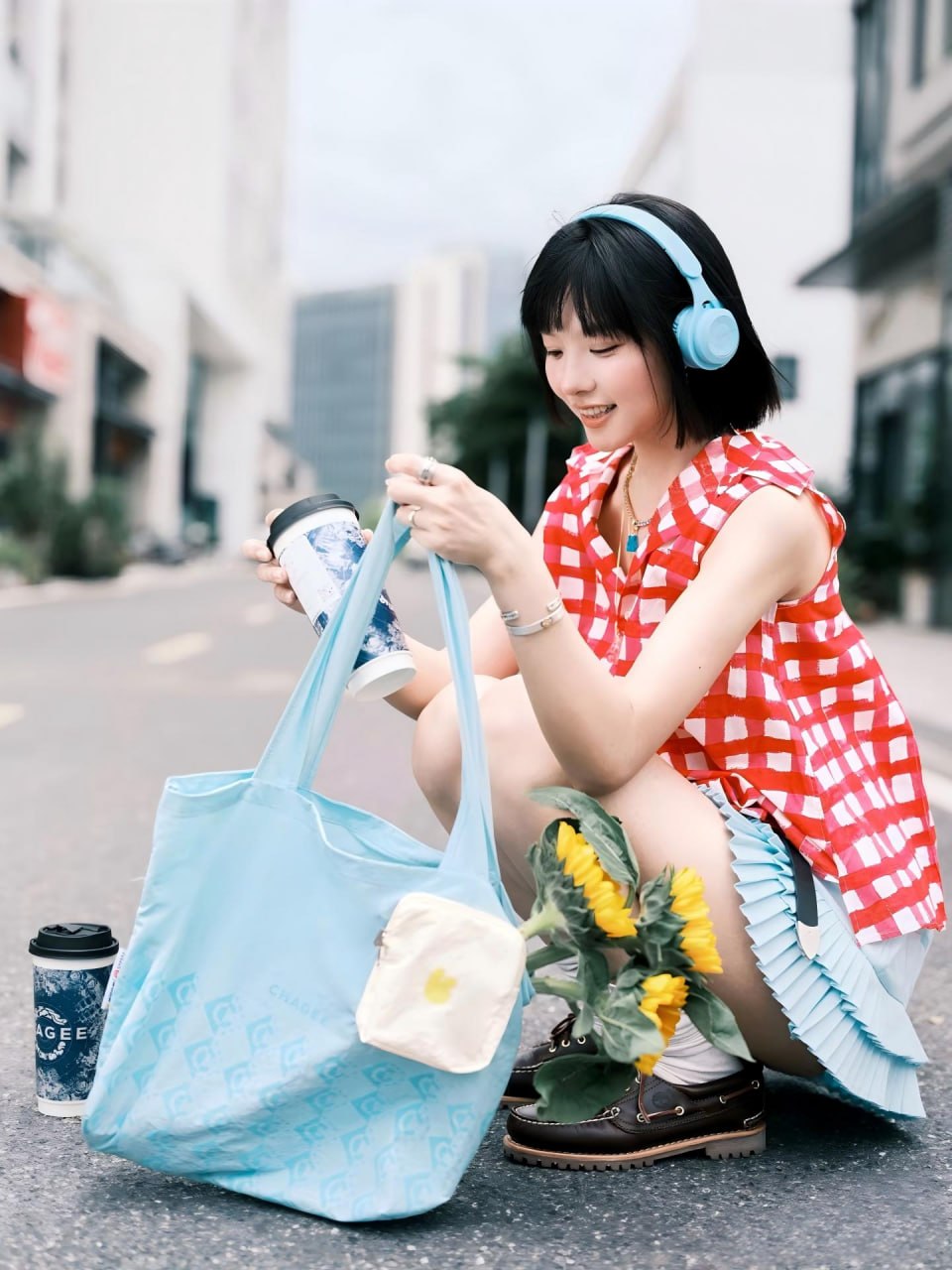 Radiant image of a natural Asian girl